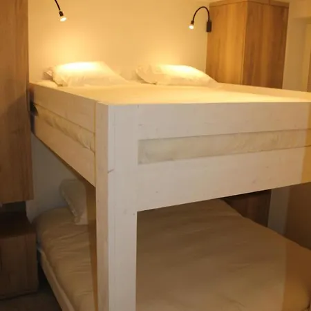 Rene Mouchotteplein * Middelkerke