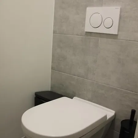 Rene Mouchotteplein *