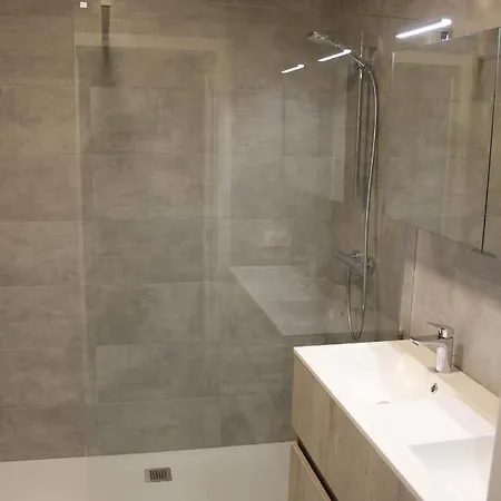 Rene Mouchotteplein Apartamento *